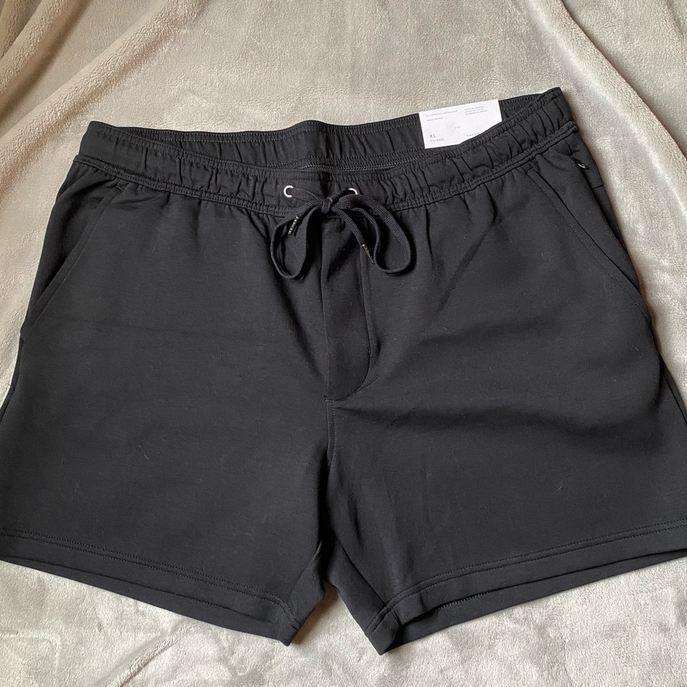 American Eagle Outfitters NWT Black Active 24/7 Jogger Shorts